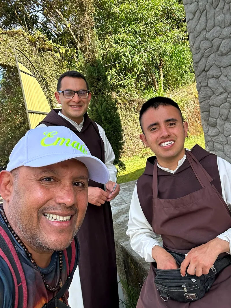 Con los hermanos del Monasterio